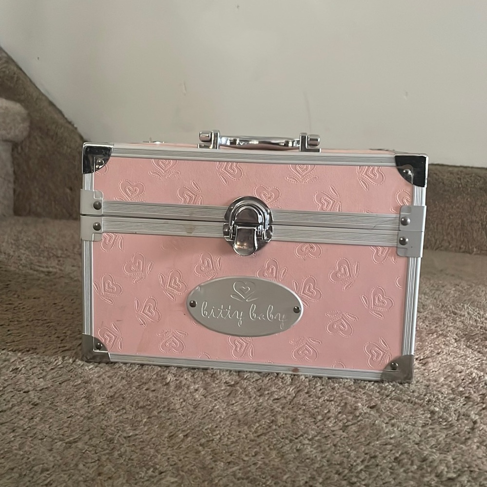American Girl Bitty Baby chest (2005)